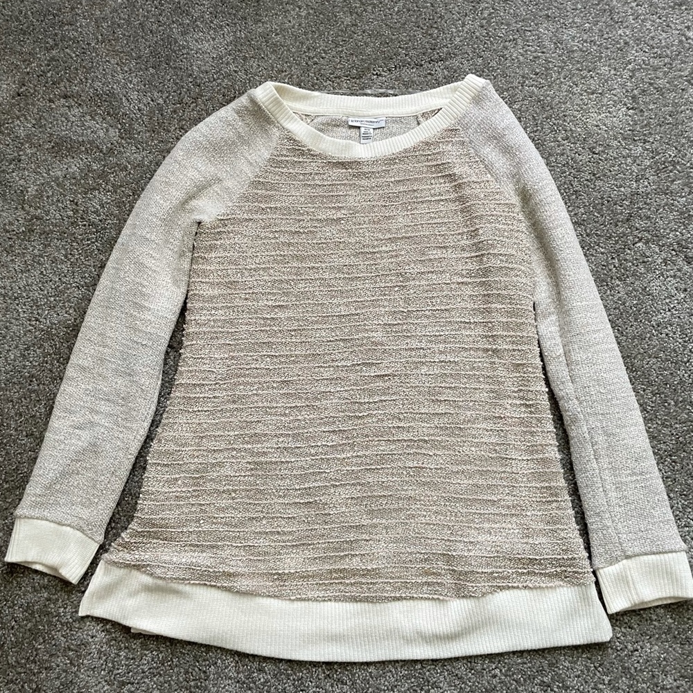 Medium maternity sweater